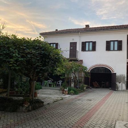 Casa Aromi Ed Arte Pensionat Asti Exteriör bild