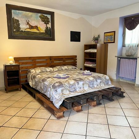 Casa Aromi Ed Arte Pensionat Asti Exteriör bild