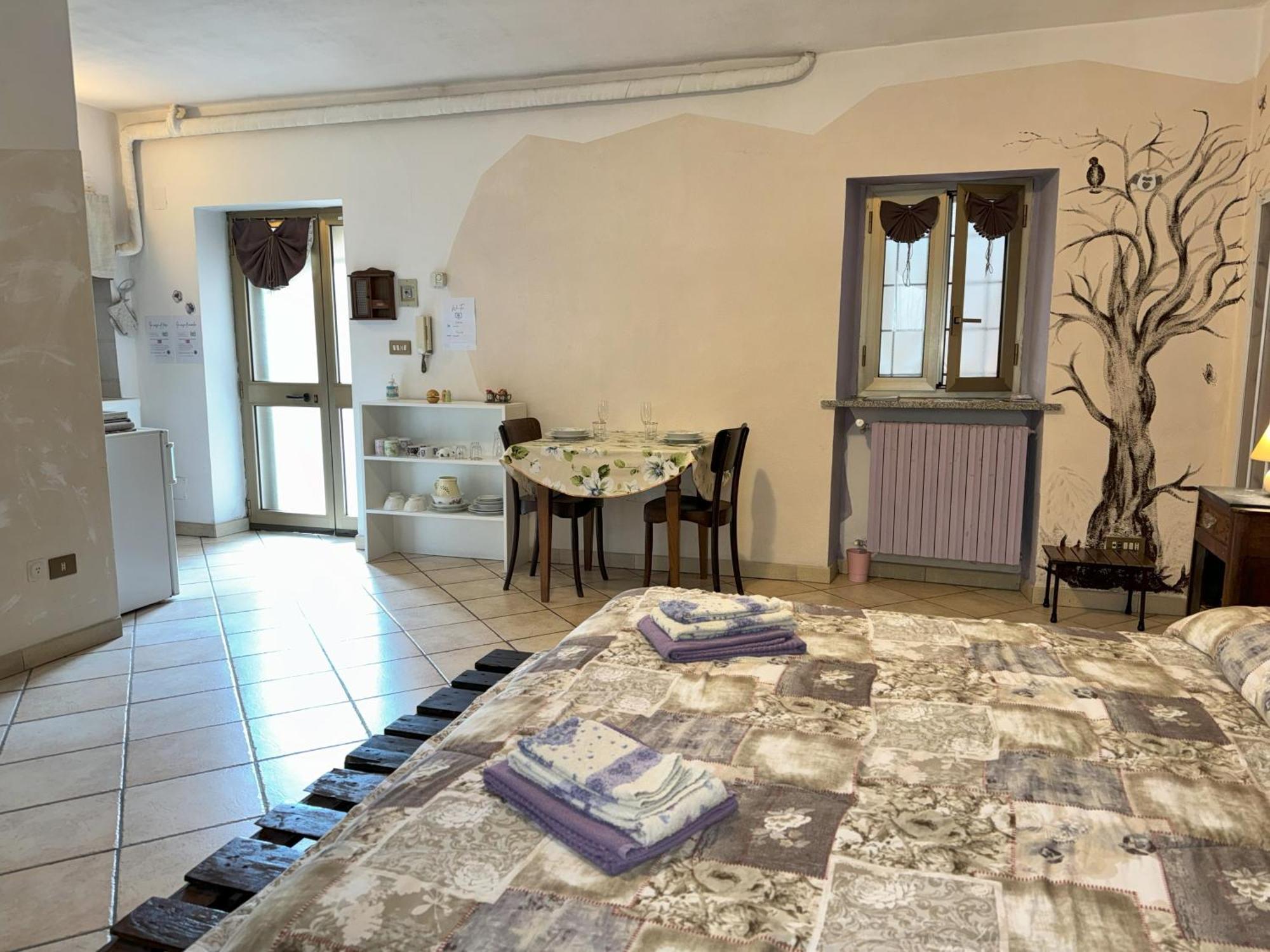Casa Aromi Ed Arte Pensionat Asti Exteriör bild