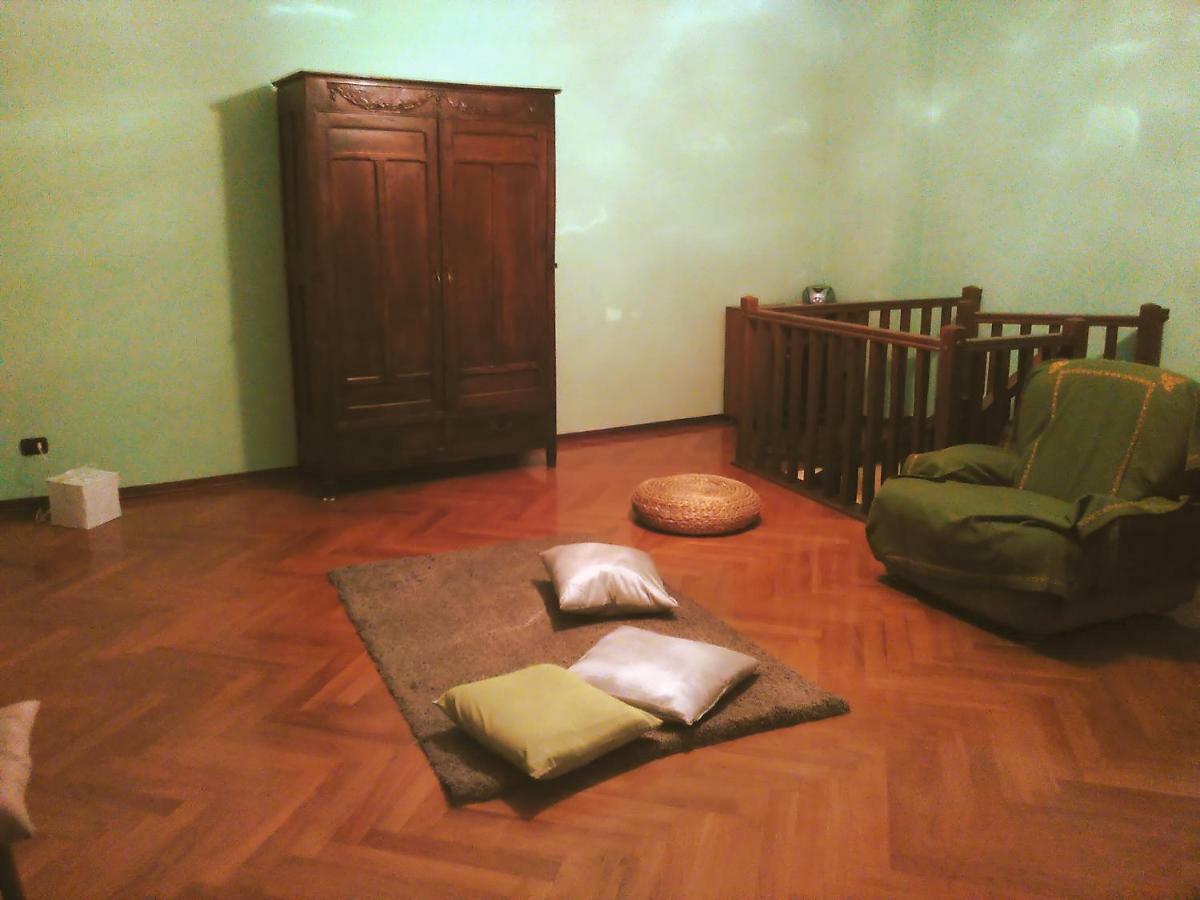 Casa Aromi Ed Arte Pensionat Asti Exteriör bild
