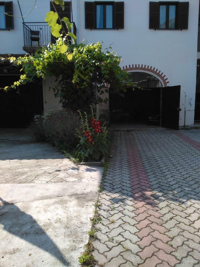 Casa Aromi Ed Arte Pensionat Asti Exteriör bild
